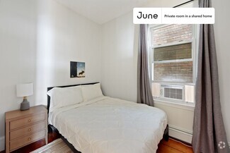 Building Photo - Private bedroom in 4 bed/1 bath Home