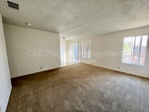 Building Photo - 3762 N Cedar Ave