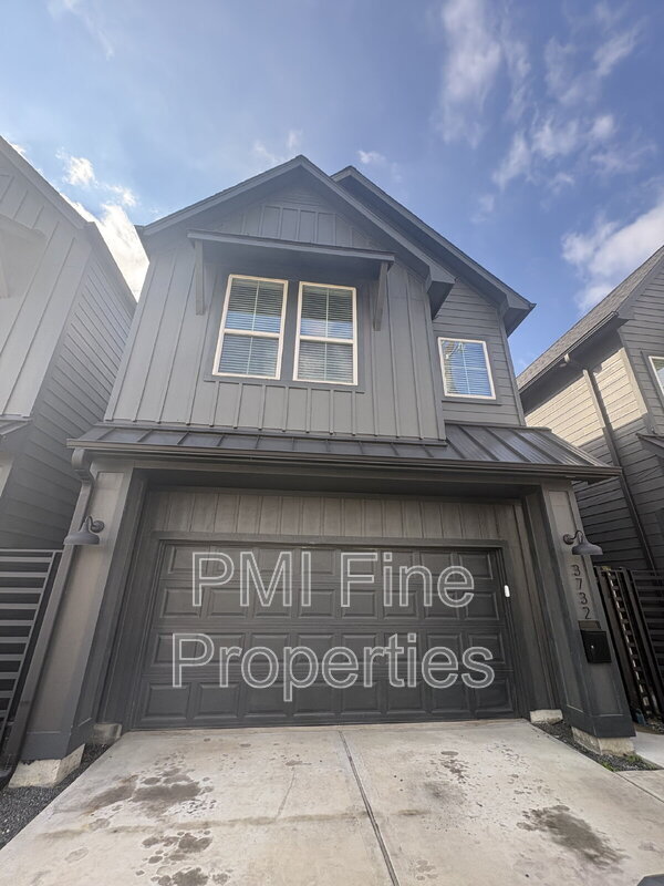 Building Photo - 3732 Seabrook St