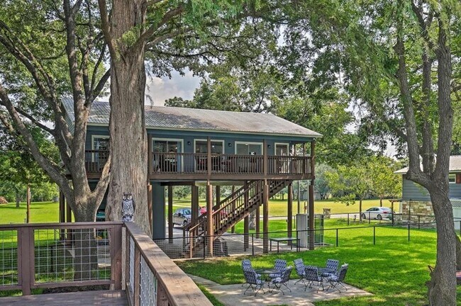 Building Photo - 416 Turtle Ln