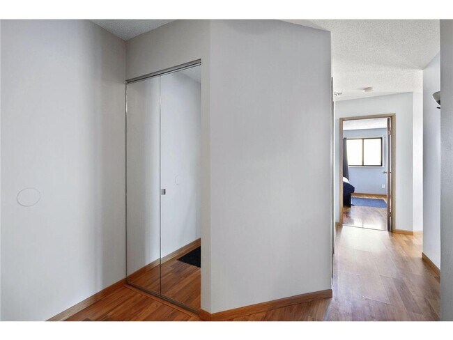 Foto del edificio - 78 10th St E