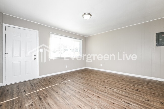 Foto del edificio - 419 Ferdinand Dr