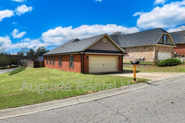 Foto del edificio - 1054 Grove Landing Ln