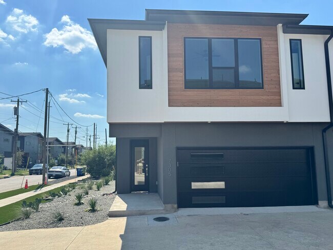 Foto del edificio - 7305 Flyers Way