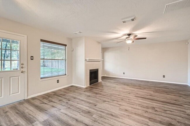 Building Photo - 2730 Fox Pitt Rd