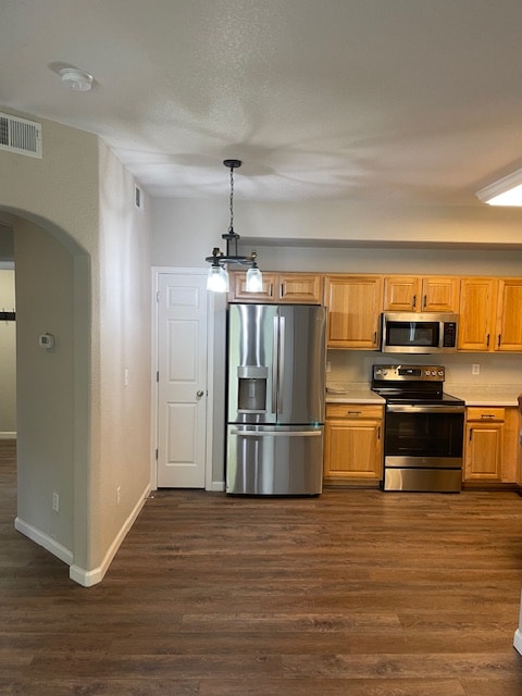 Building Photo - 3764 Ponderosa Dr