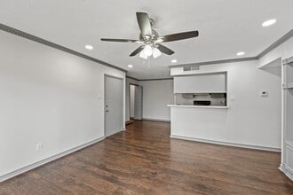 Building Photo - 12905 Woodforest Blvd