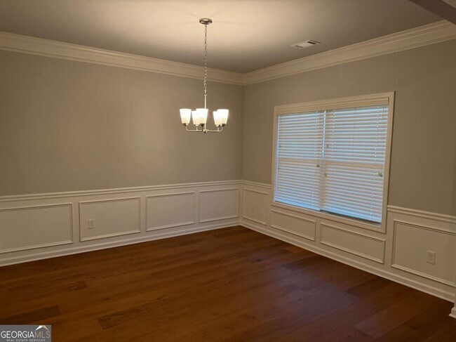 Building Photo - 7811 Silk Tree Pointe