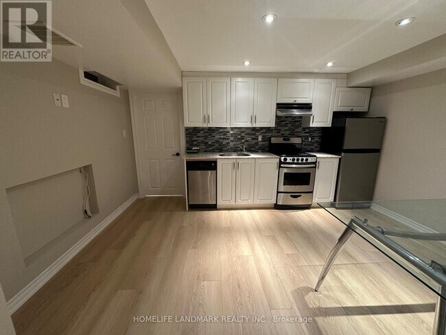 Building Photo - 216 Maple Sugar Ln