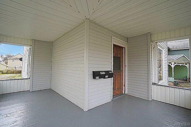 Building Photo - 279 Wheatfield St