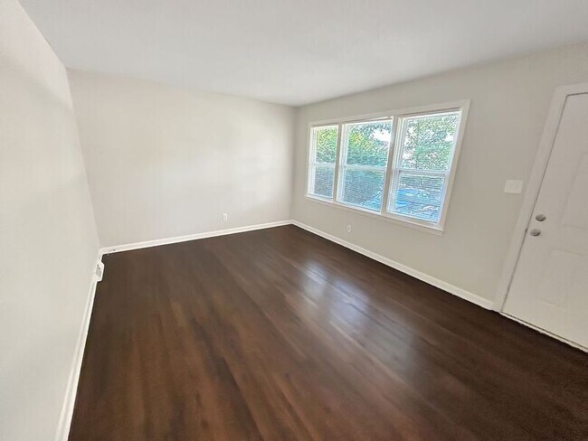 Foto del edificio - 1503 W Windsor St