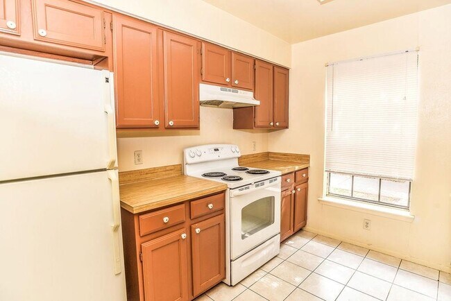 Foto del edificio - 2221 Stella St