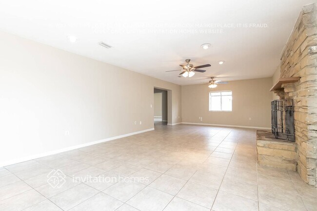 Building Photo - 4322 Playa Ct