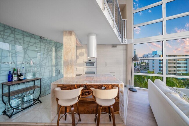 Foto del edificio - 1701 Sunset Harbour Dr