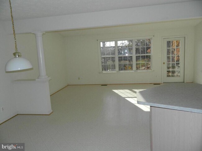 Foto del edificio - 609 Kensington Dr