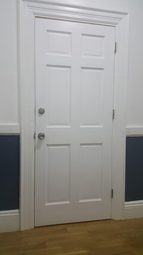 Foto principal - 922 Dorchester Ave