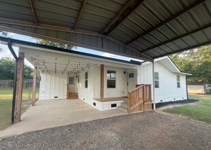 Building Photo - 130 Co Rd 1528