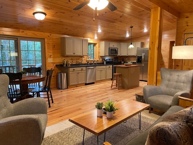 Foto del edificio - 18134 Blessed Ln