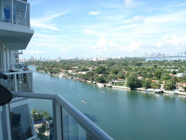 Building Photo - 5900 Collins Ave