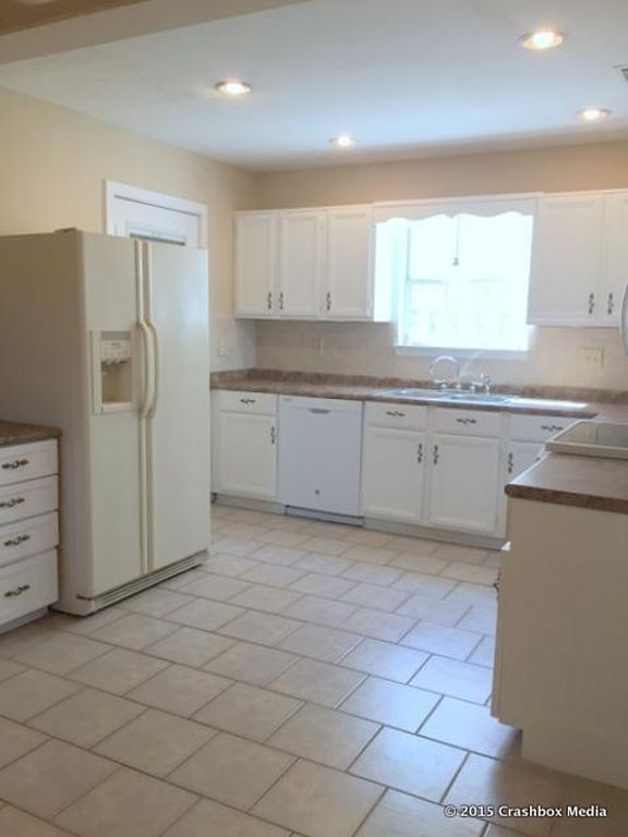 Building Photo - Lovely 3 Bedroom Home in Willow Bend