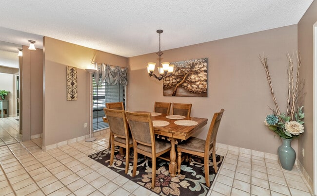 Foto del edificio - 5205 N 24th St