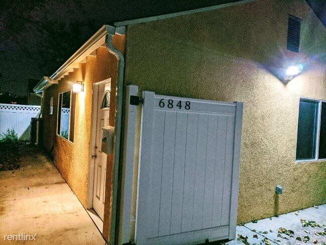 Building Photo - 2 br, 2 bath House - 6848 Willis Ave.,