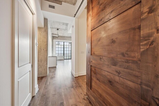 Foto del edificio - 1714 Ashland St