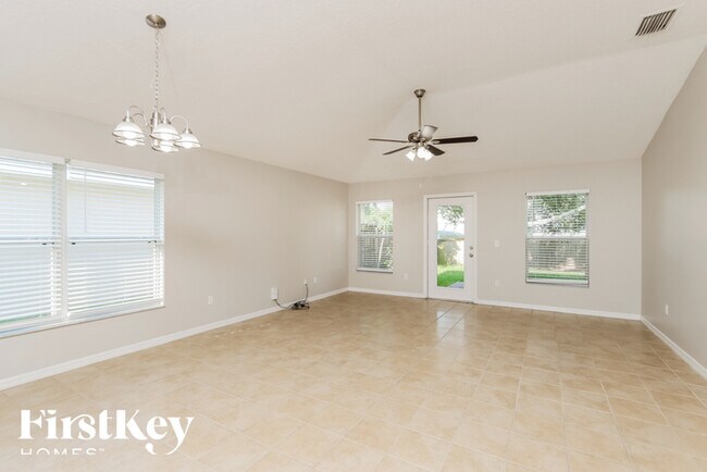 Building Photo - 2721 Stratford Pointe Dr