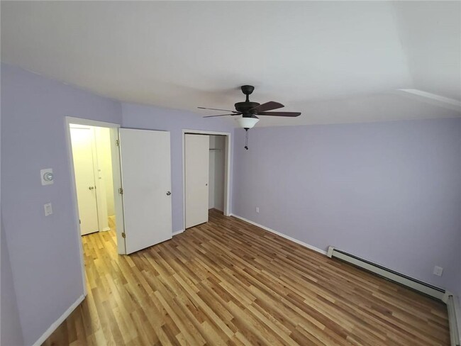 Building Photo - 219 Mosel Ave