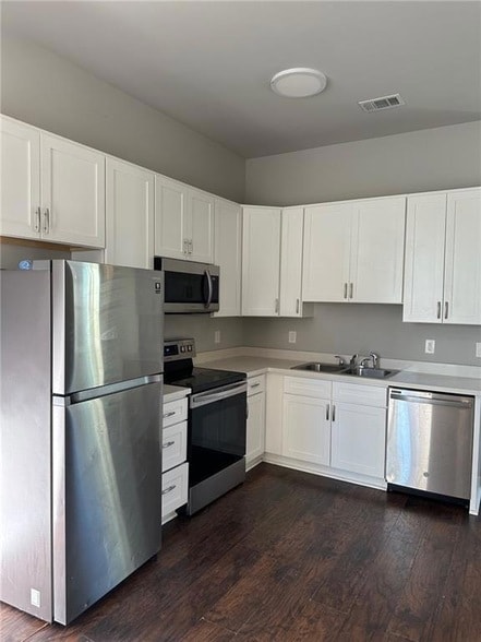 Photo - 3033 Pauger St House