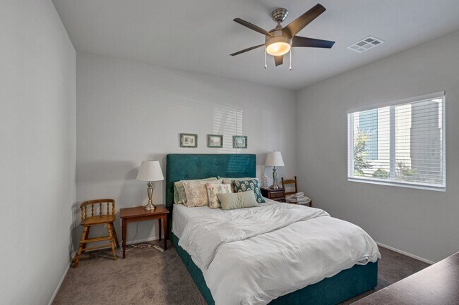 Building Photo - GORGEOUS TOWNHOME BUILT IN 2020 LOCATED IN A GATED COMMUNITY!