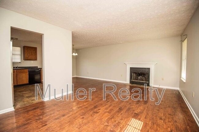 Building Photo - 2909 Selma Ave
