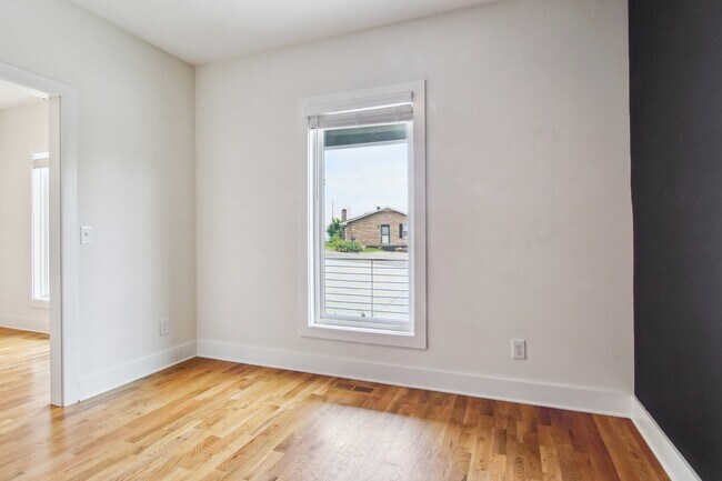 Foto del edificio - 2609A Alpine Park Ave