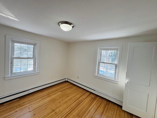 Foto del edificio - 154 Hegemans Ln