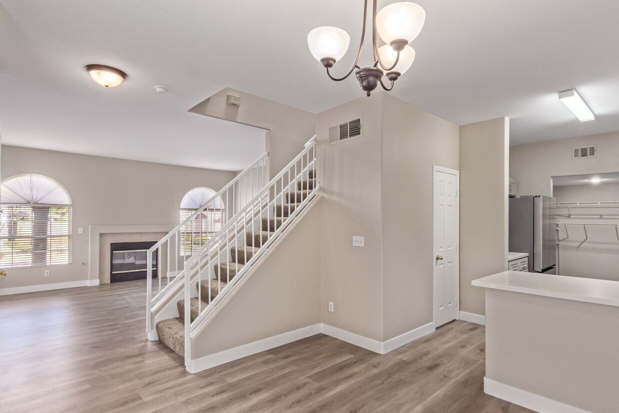 Primary Photo - Remodeled 3 Bedroom Arroyo Mesa Townhome!