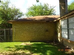 Foto del edificio - 1113 Holbrook Dr
