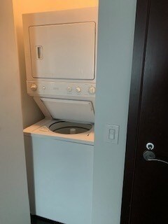 Foto del edificio - 33 W Ontario St