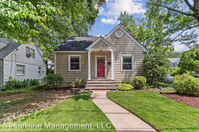 Building Photo - 3 br, 2 bath House - 9909 Gardiner Ave.