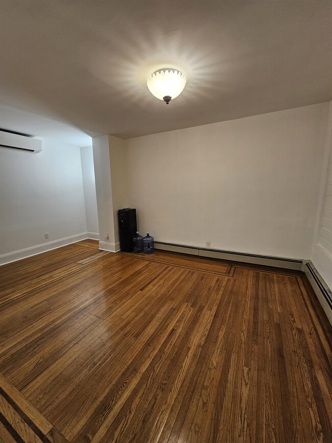 Foto del edificio - 805 17th St
