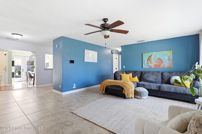 Building Photo - 705 Pelican Dr