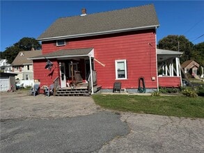 Building Photo - 186 6th Ave