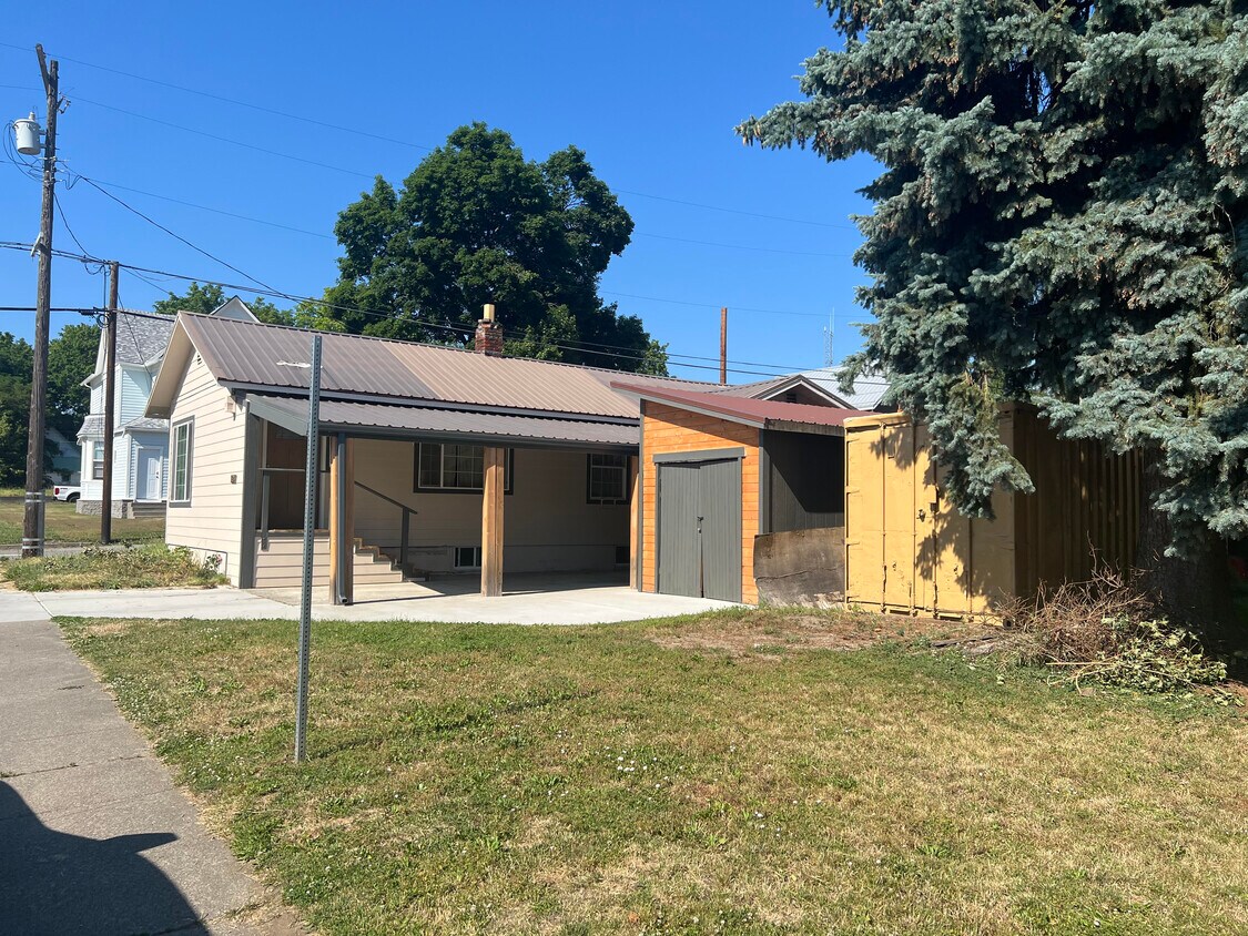 Primary Photo - 508 N 2nd St