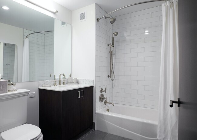 Foto del edificio - 316 W 71st St
