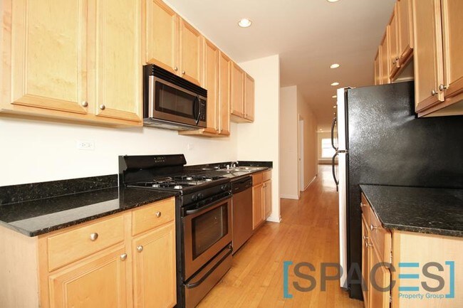 Foto del edificio - 4810 N Winchester Ave