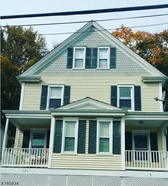 Primary Photo - 17 Fairview Pl
