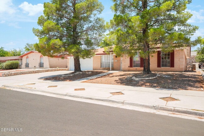 Building Photo - 10337 Galahad Way