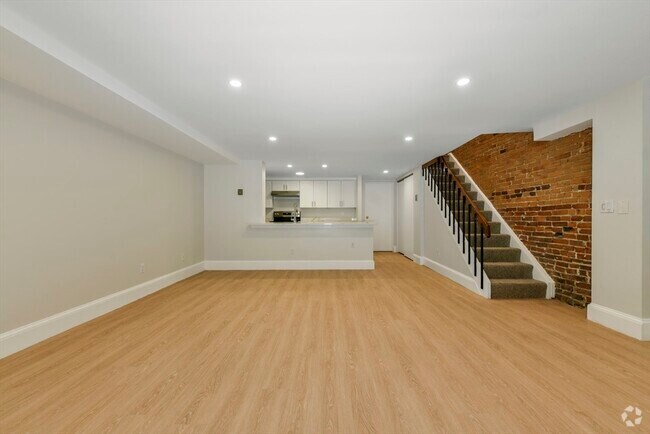 Building Photo - 97 Appleton St