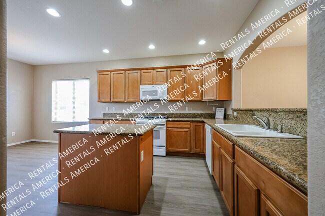Building Photo - 876 E Riviera Pl