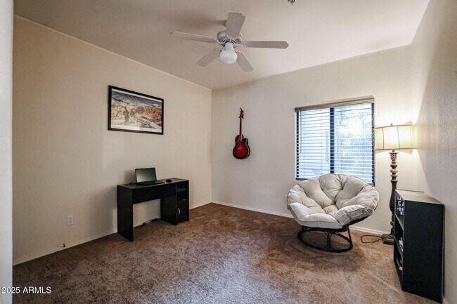 Foto del edificio - 10401 N Saguaro Blvd