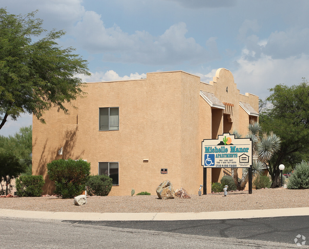 Building Photo - Michelle Manor Apartments